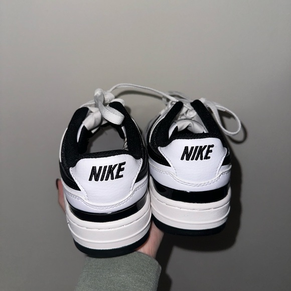 Women’s Nike Gamma Force Women’s 7.5 NWT - Picture 4 of 6